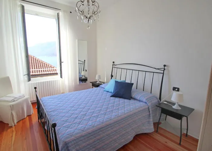 Lägenhet Piazzetta By Interhome Maccagno